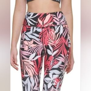 NWT DKNY 7/8 Length Yoga Pants